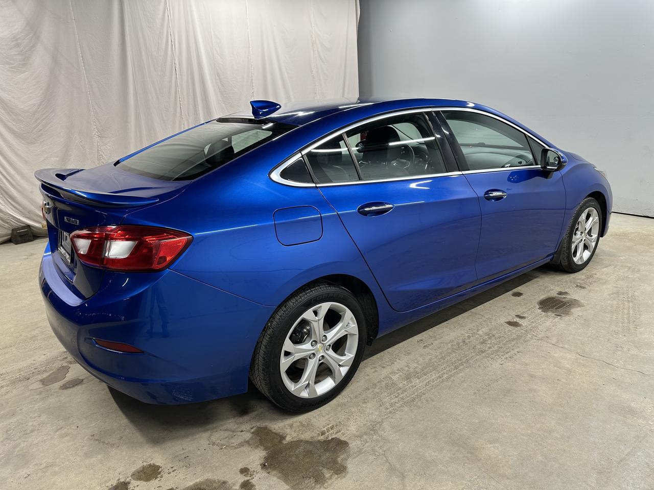 2018 Chevrolet Cruze Premier Photo