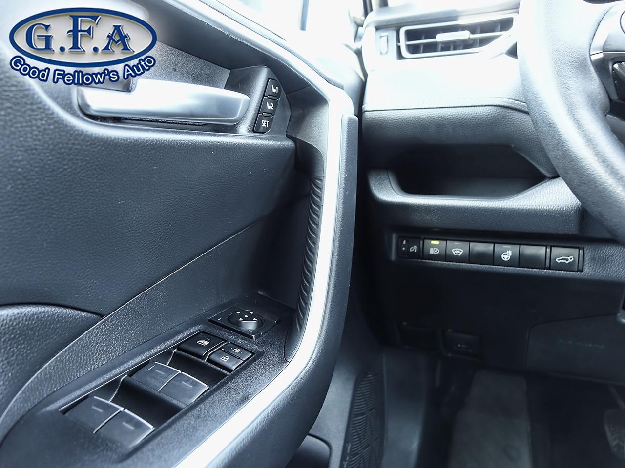 2023 Toyota RAV4 XLE PREMIUM MODEL, AWD, LEATHER SEATS, SUNROOF, RE Photo