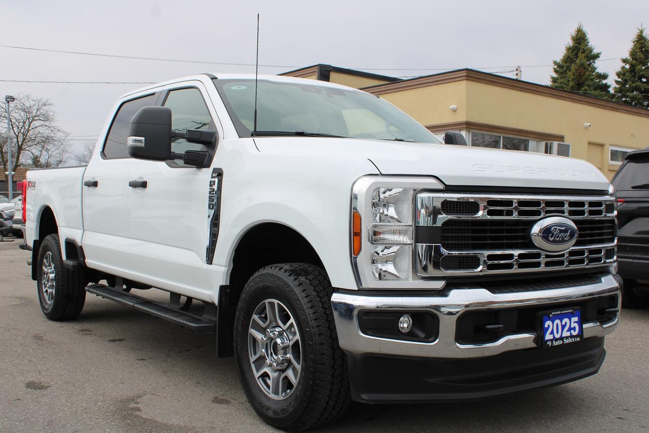 2025 Ford F-250 Super Duty XLT Crew Cab LB 4WD