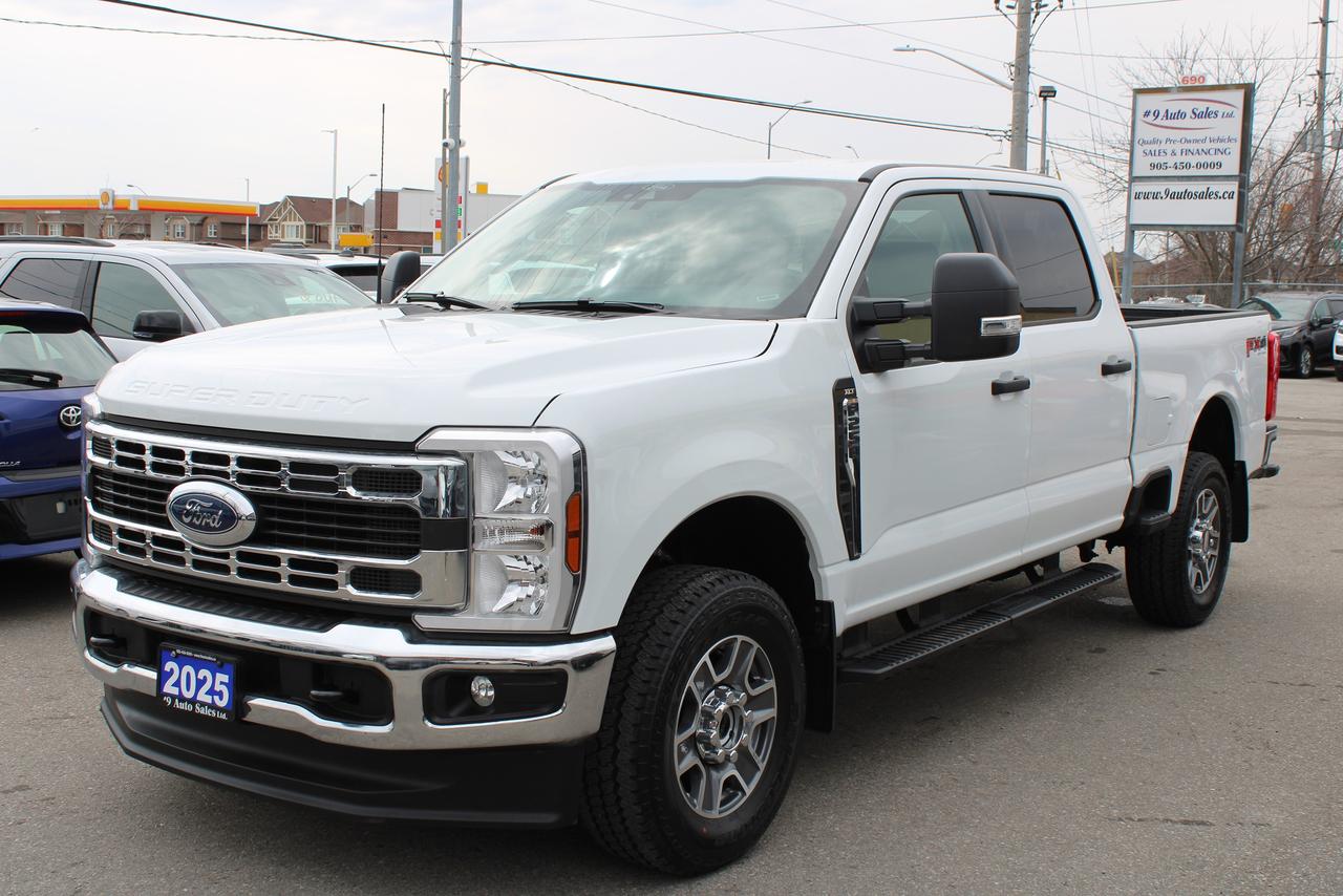 2025 Ford SUPER DUTY F-250 SRW XLT 4WD Crew Cab 8' Box Photo2