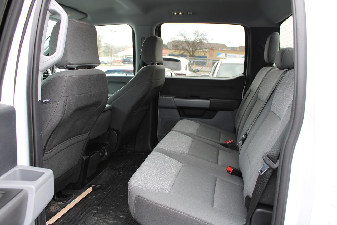 2025 Ford SUPER DUTY F-250 SRW XLT 4WD Crew Cab 8' Box Photo