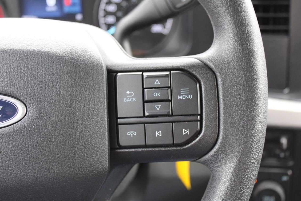 2025 Ford SUPER DUTY F-250 SRW XLT 4WD Crew Cab 8' Box Photo