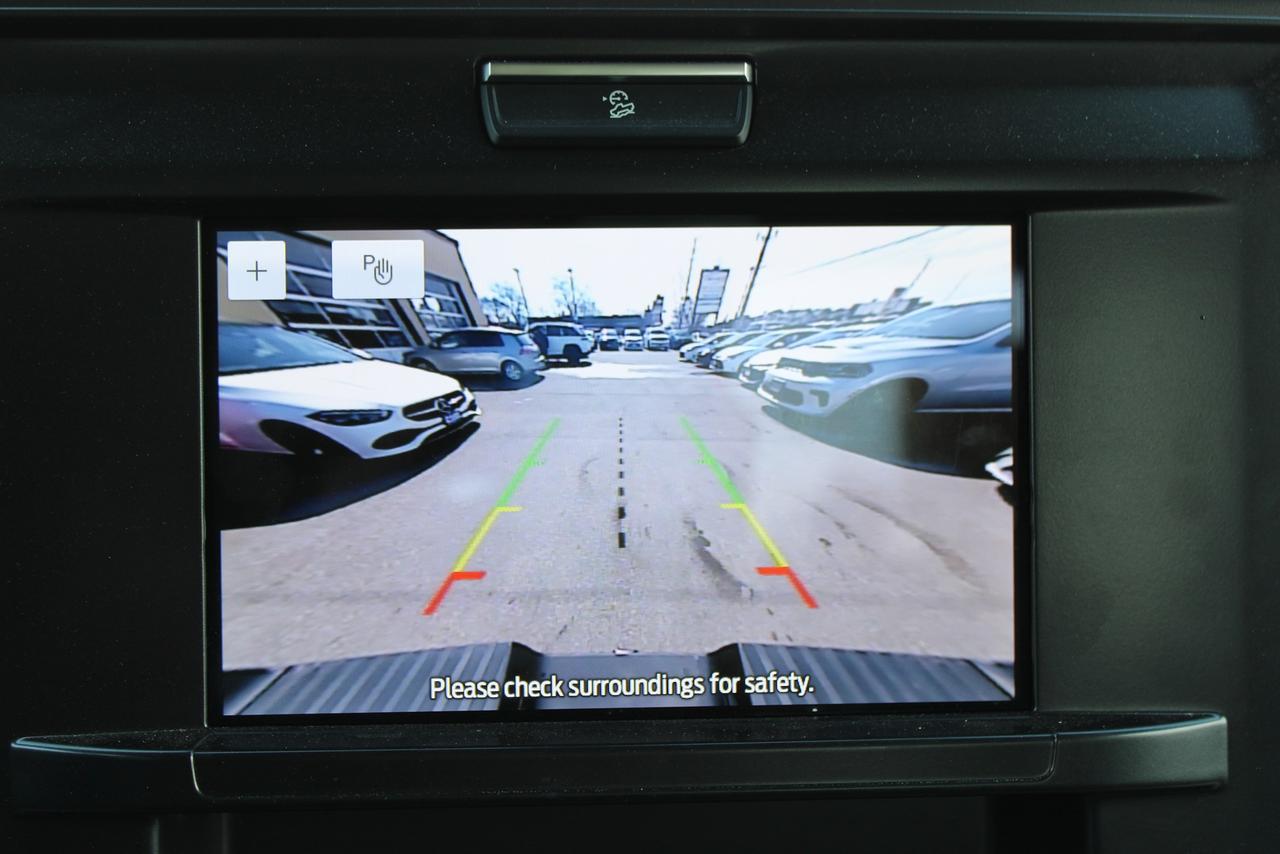 2025 Ford SUPER DUTY F-250 SRW XLT Photo