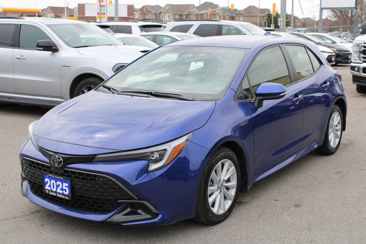 2025 Toyota Corolla SE Photo2