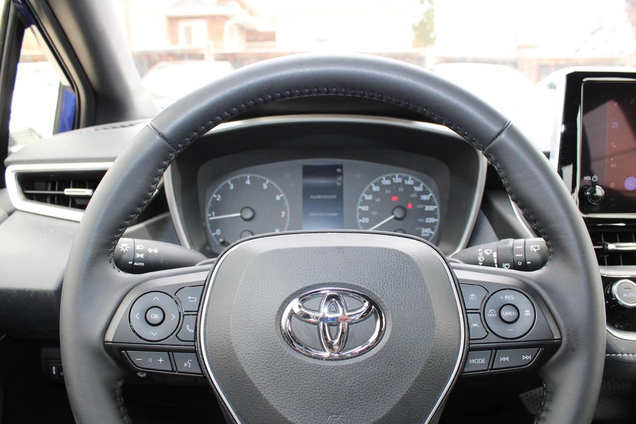 2025 Toyota Corolla SE Photo