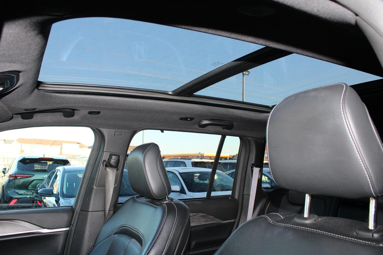 2024 Jeep Grand Cherokee LIMITED 4X4 Photo