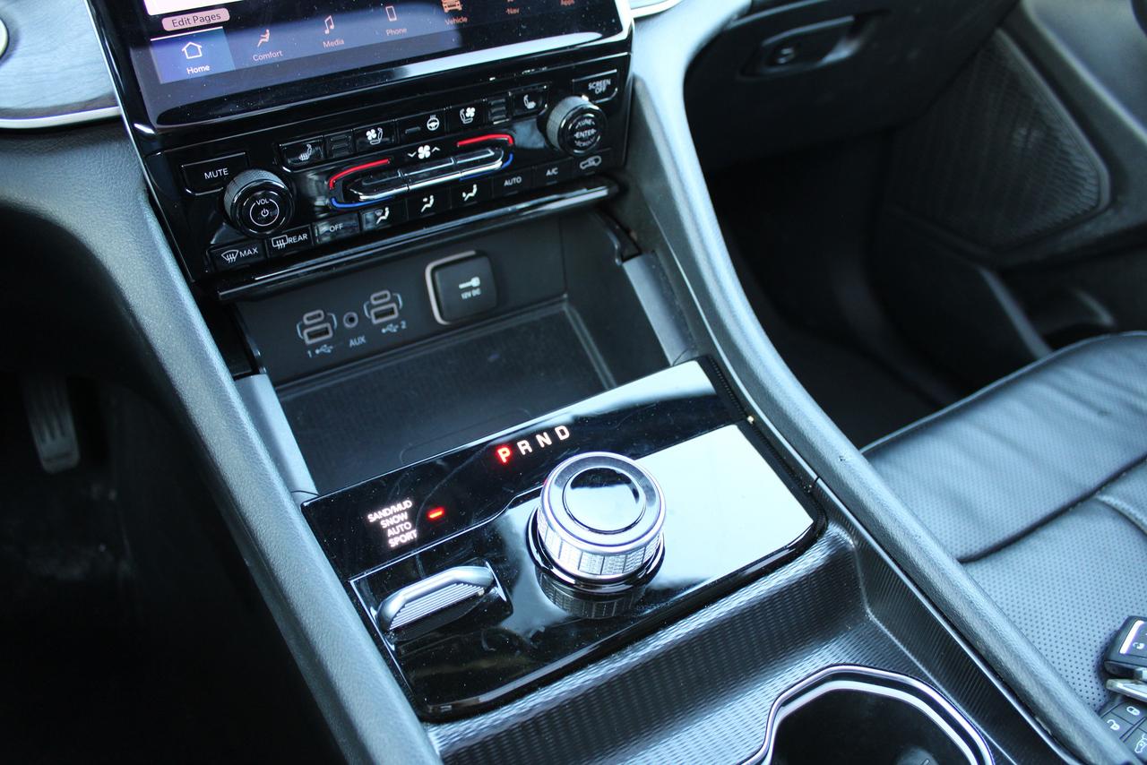 2024 Jeep Grand Cherokee LIMITED 4X4 Photo