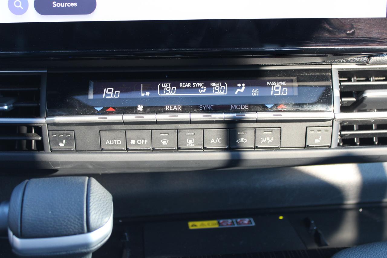 2025 Toyota Sienna XSE 7-Passenger AWD Photo