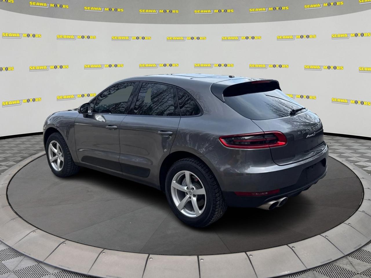 2017 Porsche Macan AWD 4dr S Photo