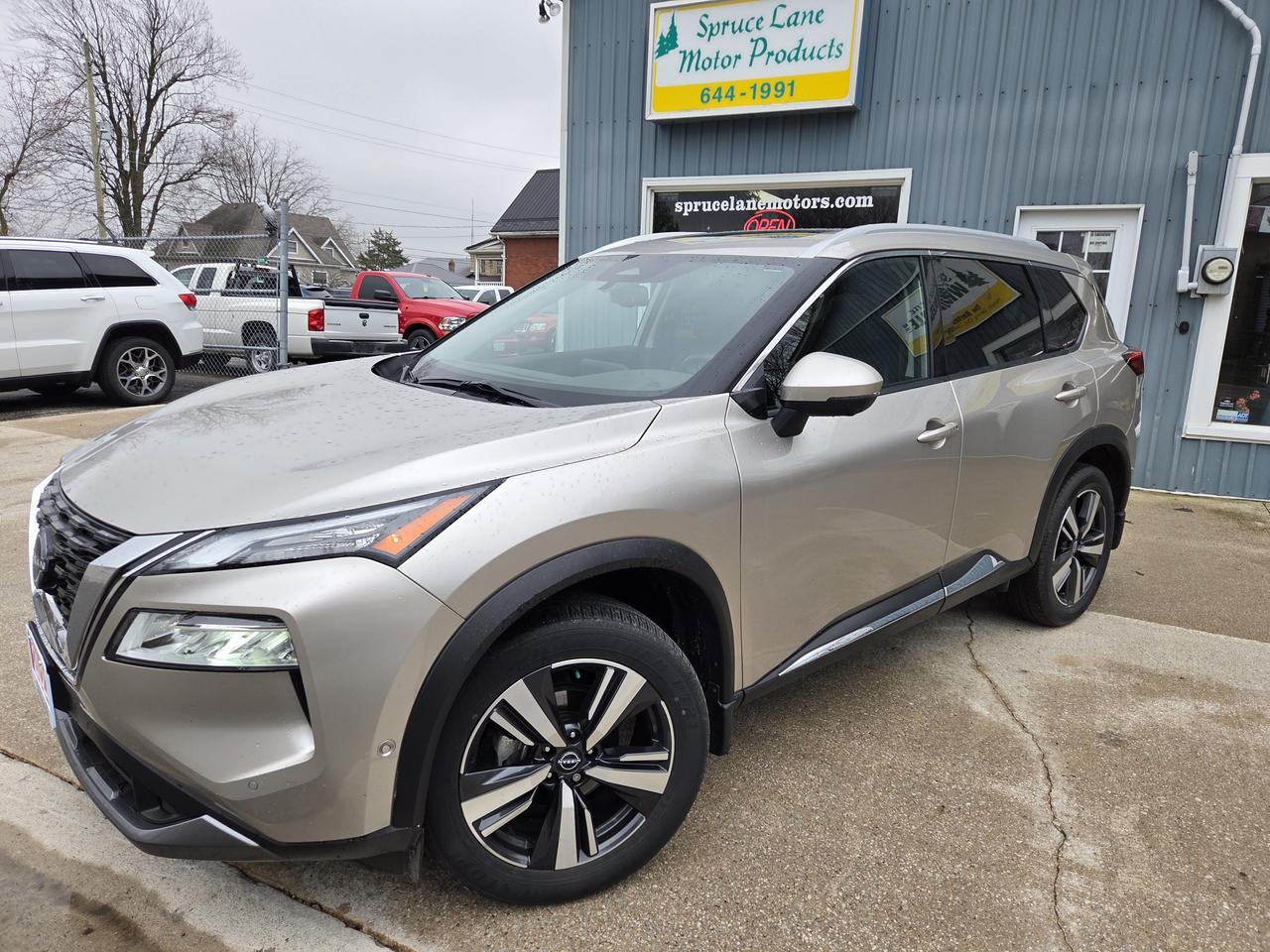 2023 Nissan Rogue SL Photo0