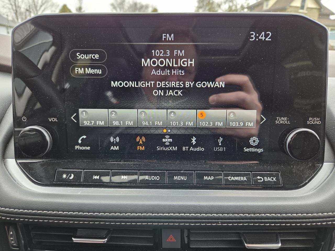 2023 Nissan Rogue SL Photo