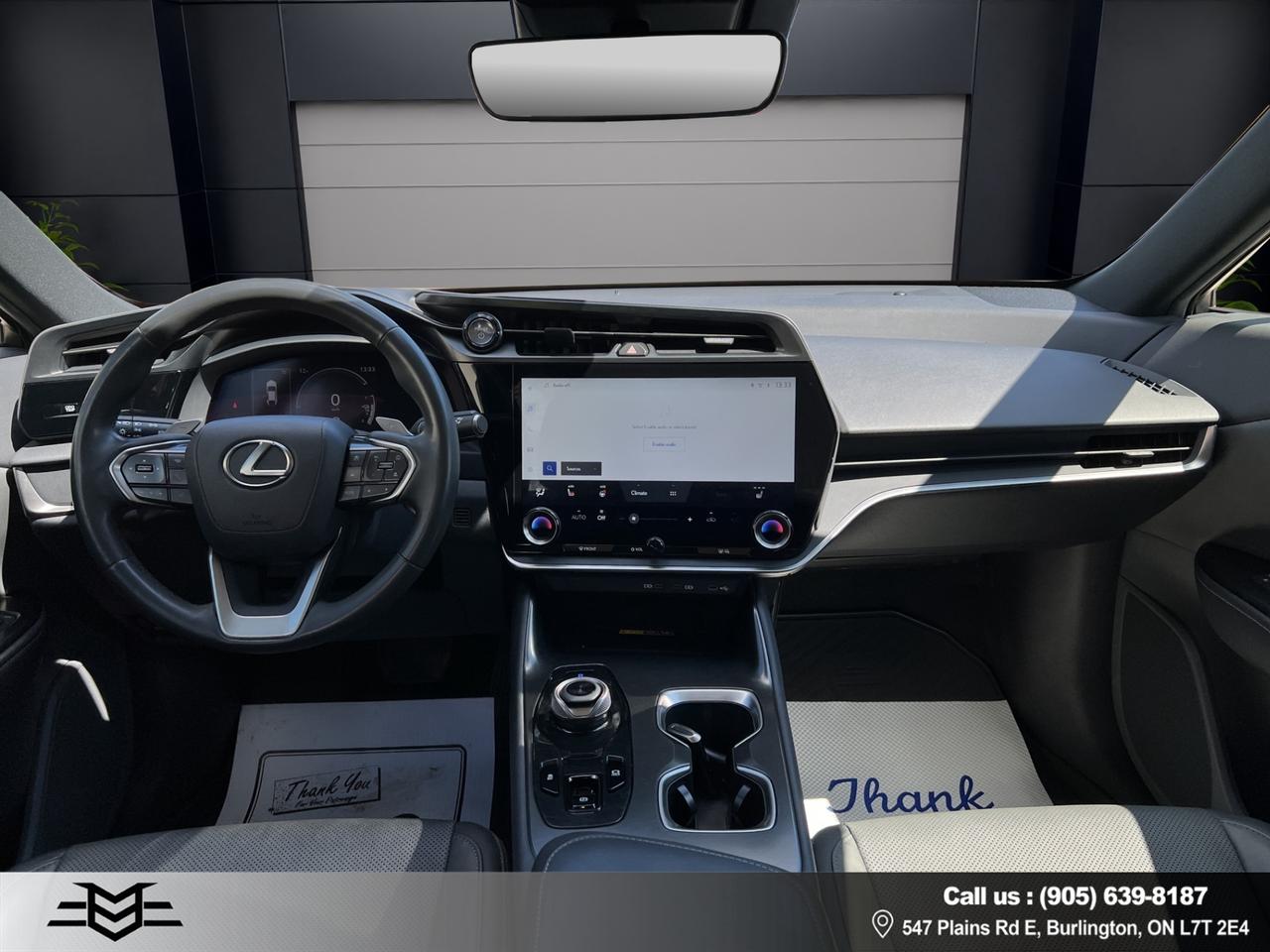 2023 Lexus RZ RZ 450e AWD - ELECTRIC - BLIND SPOT MONITOR !!! Photo