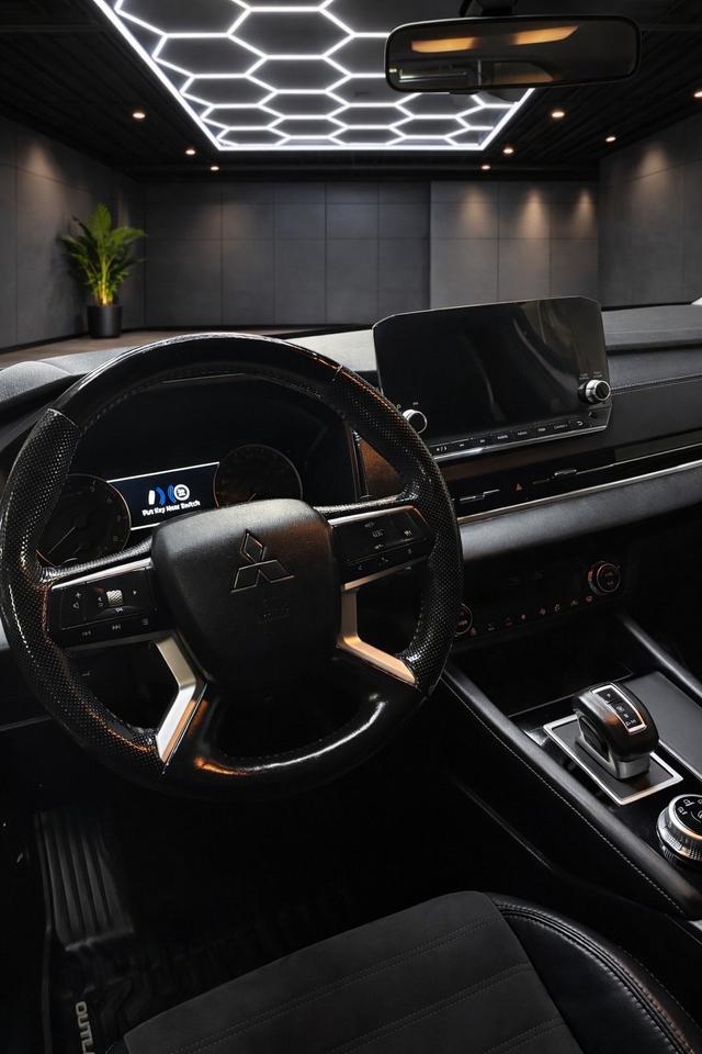 2022 Mitsubishi Outlander SE S-AWC Photo4