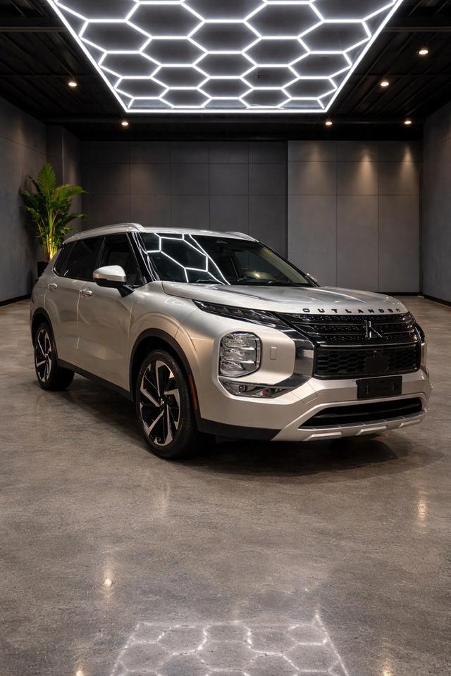 2022 Mitsubishi Outlander SE S-AWC Photo