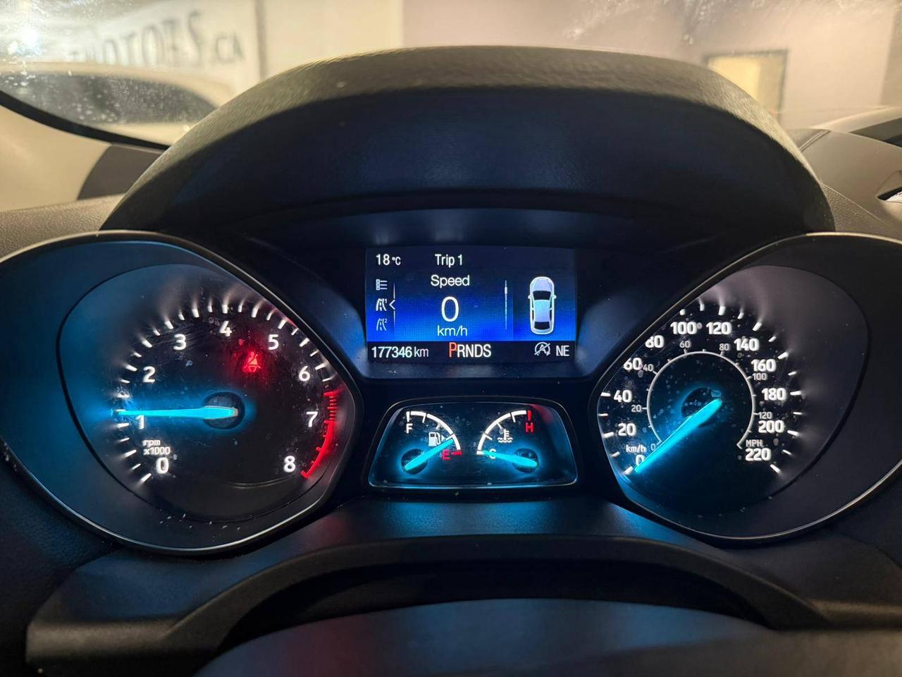 2018 Ford Escape SE, AWD, 20 DEALER SERVICE RECORDS. Photo