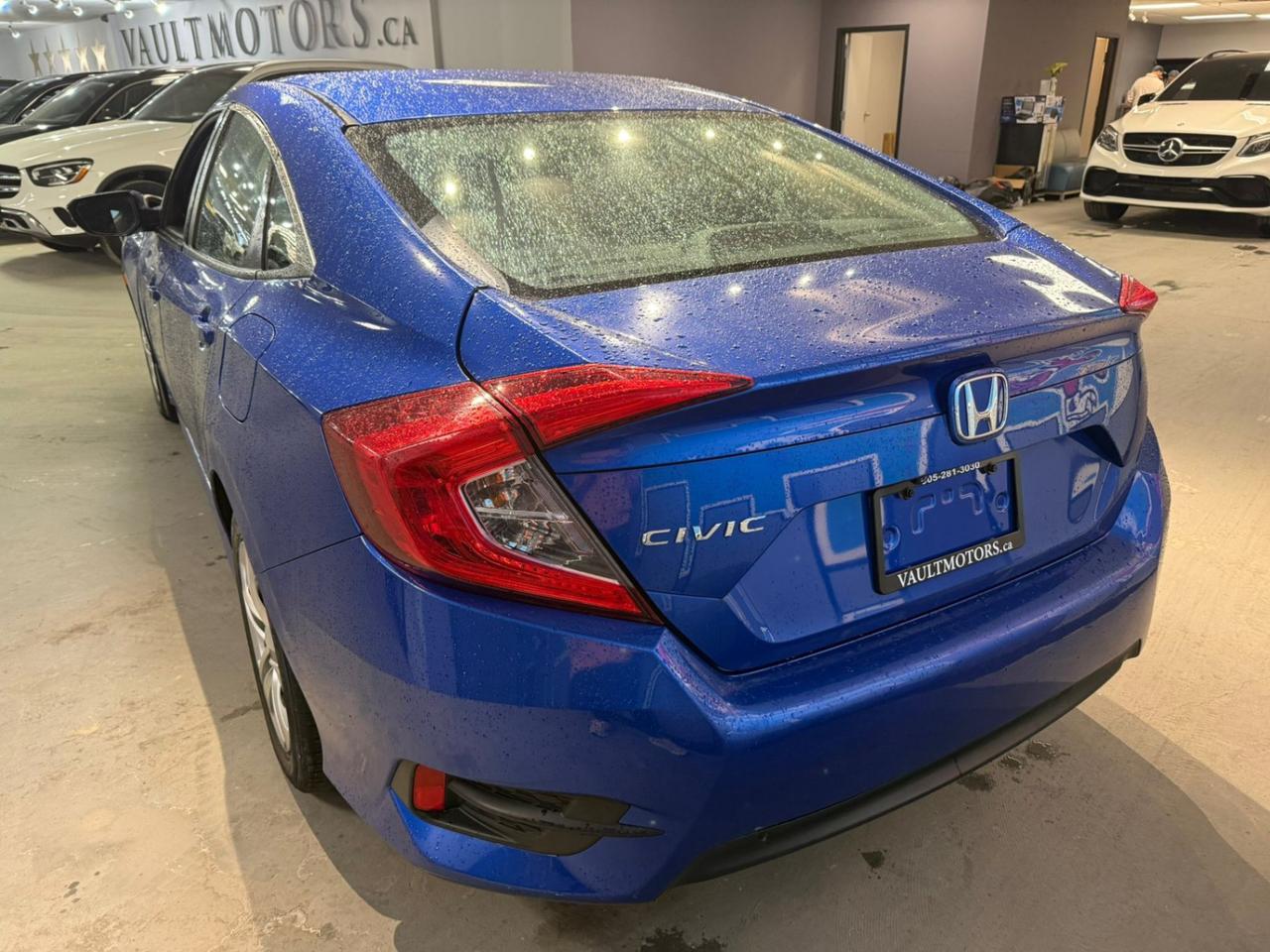 2017 Honda Civic 4dr Cvt Lx Photo