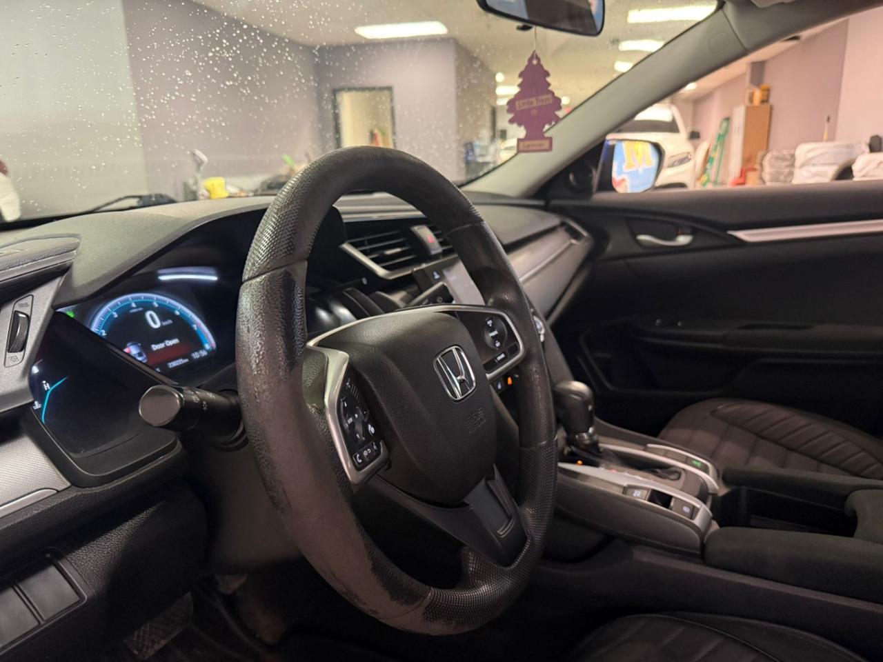 2017 Honda Civic 4dr Cvt Lx Photo