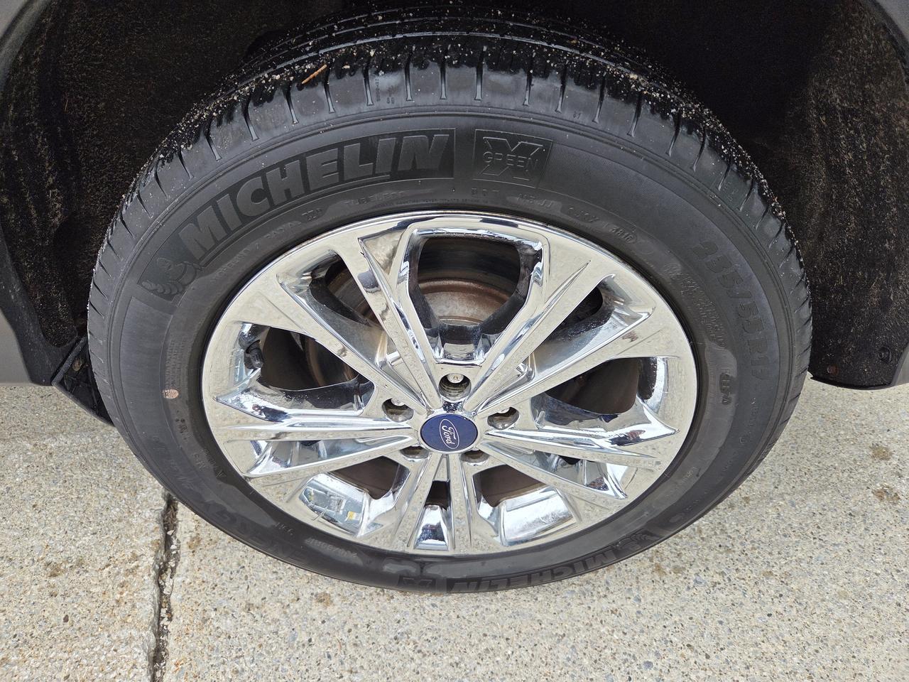 2017 Ford Escape SE Photo