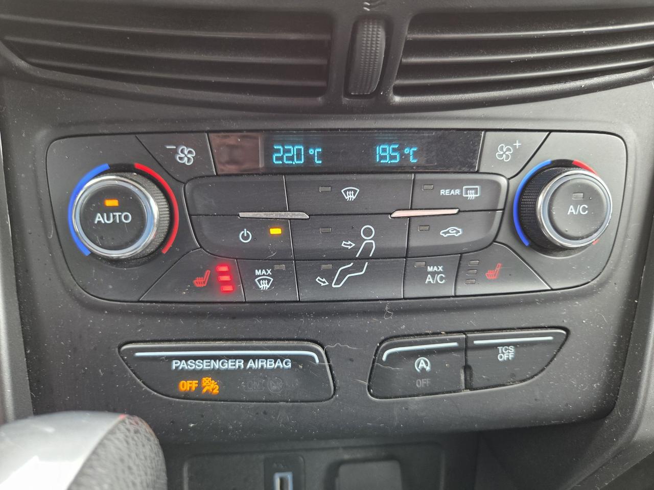 2017 Ford Escape SE Photo