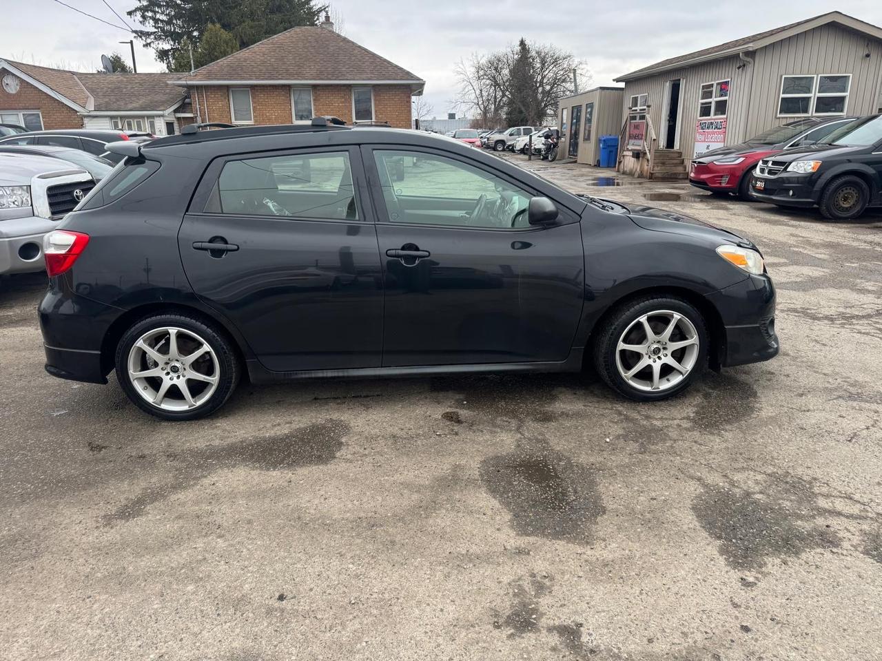 2009 Toyota Matrix XR AWD, AUTO, ONLY 133KMS, RELIABLE, CERTIFIED Photo
