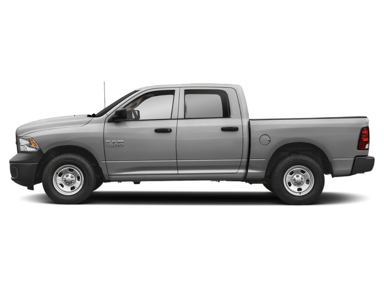 2022 RAM 1500 Classic EXPRESS 4X4 CREW CAB 5'7" BOX Photo2
