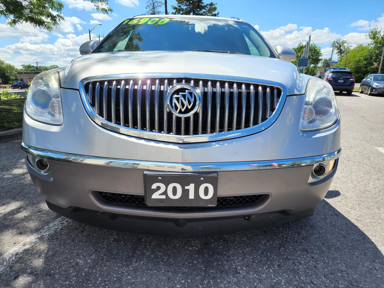 2010 Buick Enclave  - Photo #3