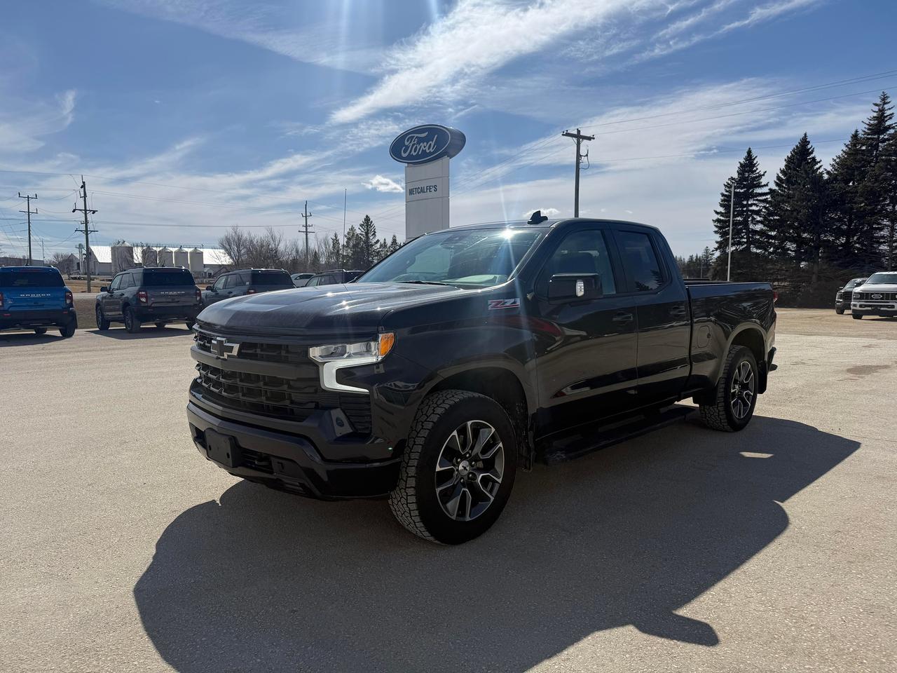 2023 Chevrolet Silverado 1500 RST 4WD Double Cab 147 Photo2