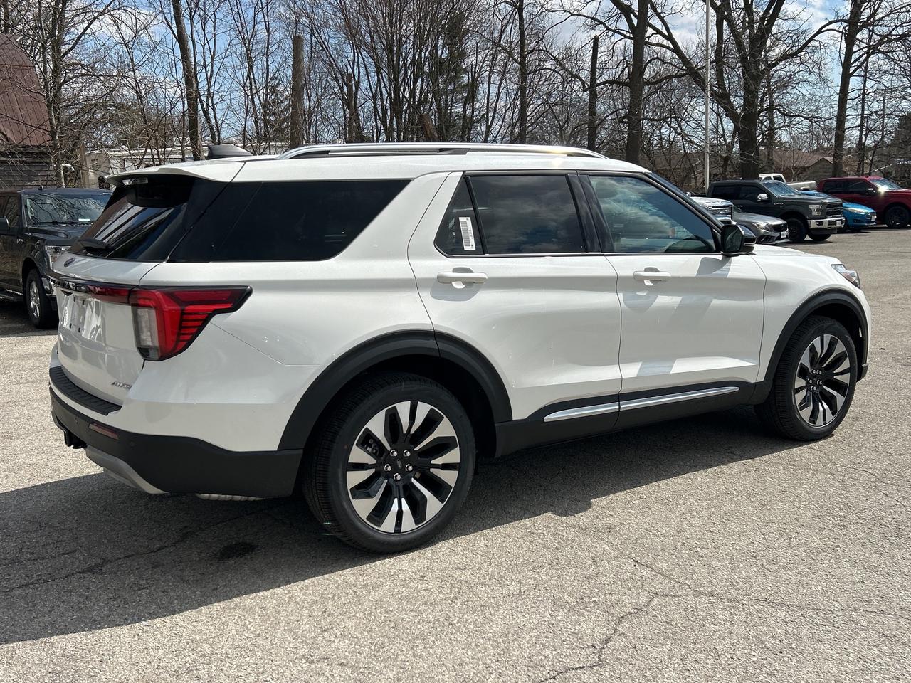 2026 Ford Explorer PLATINUM 4WD 600A Photo4