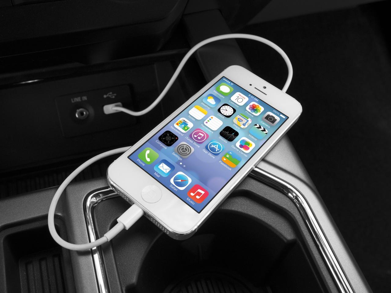 2016 Ford F-150 XLT 4WD SuperCrew 145 Photo