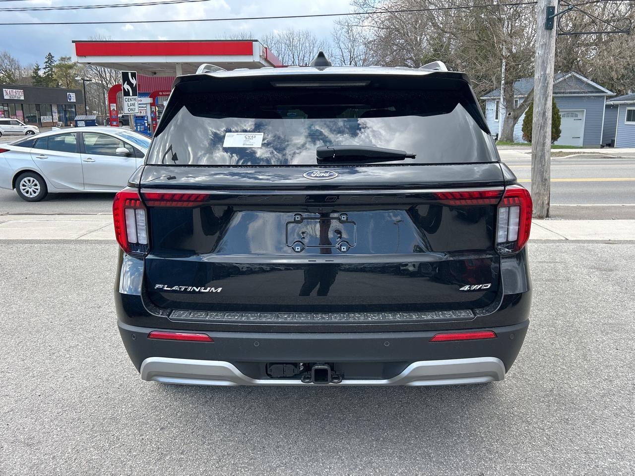 2026 Ford Explorer PLATINUM 4WD 600A Photo3