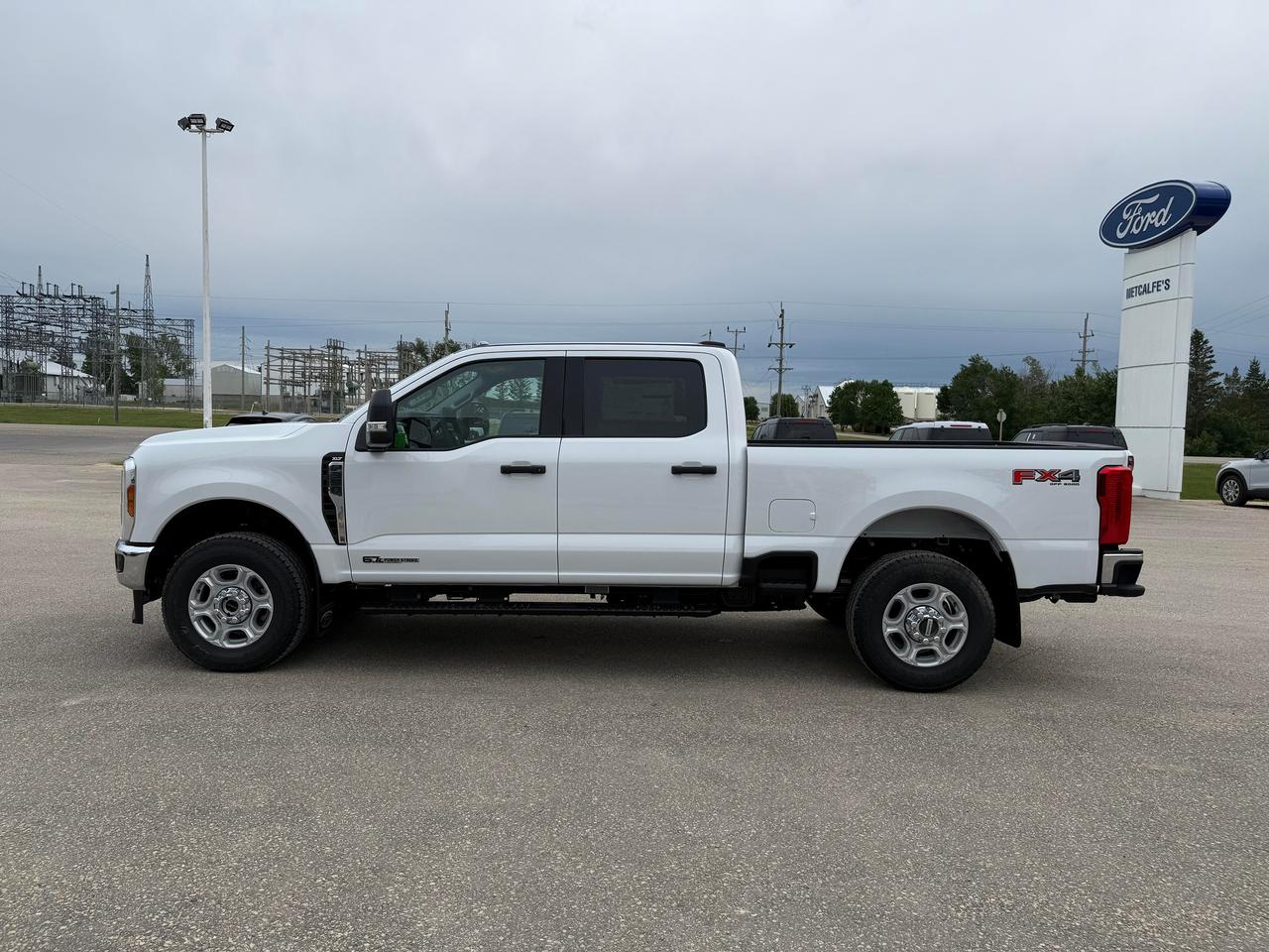 2026 Ford F-350 Super Duty SRW XLT 4WD CREW CAB 6.75' BOX Photo4