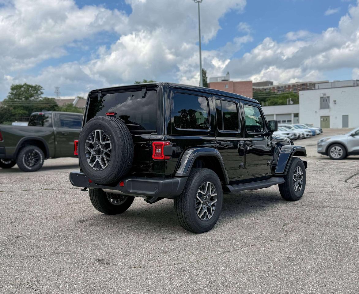 2026 Jeep Wrangler Sahara 4 Door 4x4 Photo4