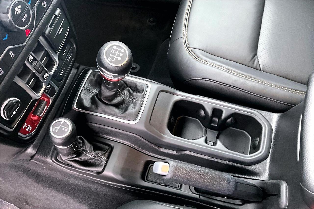 2026 Jeep Wrangler WILLYS | Leather | Tech | Safety | Conv Grp | 6spd Photo