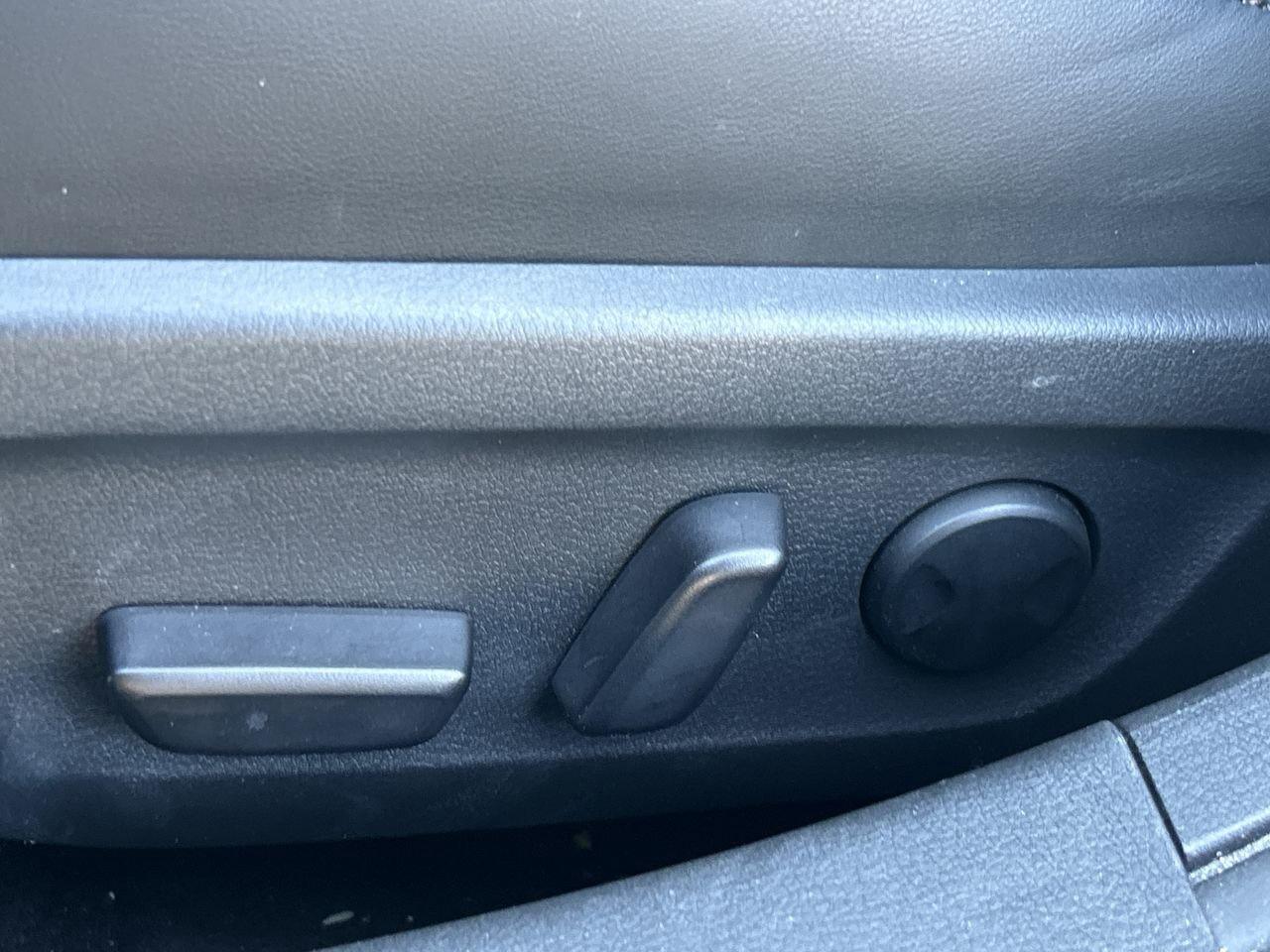 2024 Mazda MAZDA3 Sport GS Auto FWD Photo