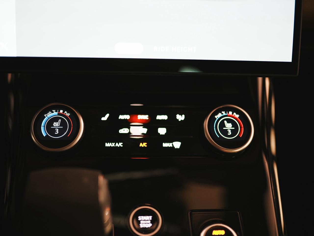 2023 Land Rover Range Rover Sport P440E | DYNAMIC | HSE | MERIDIAN | 22 IN Photo