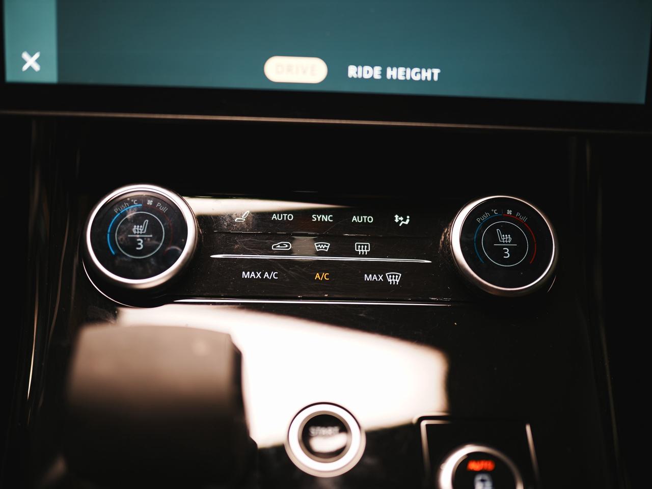 2023 Land Rover Range Rover Sport P440E | DYNAMIC | HSE | MERIDIAN | 22 IN Photo