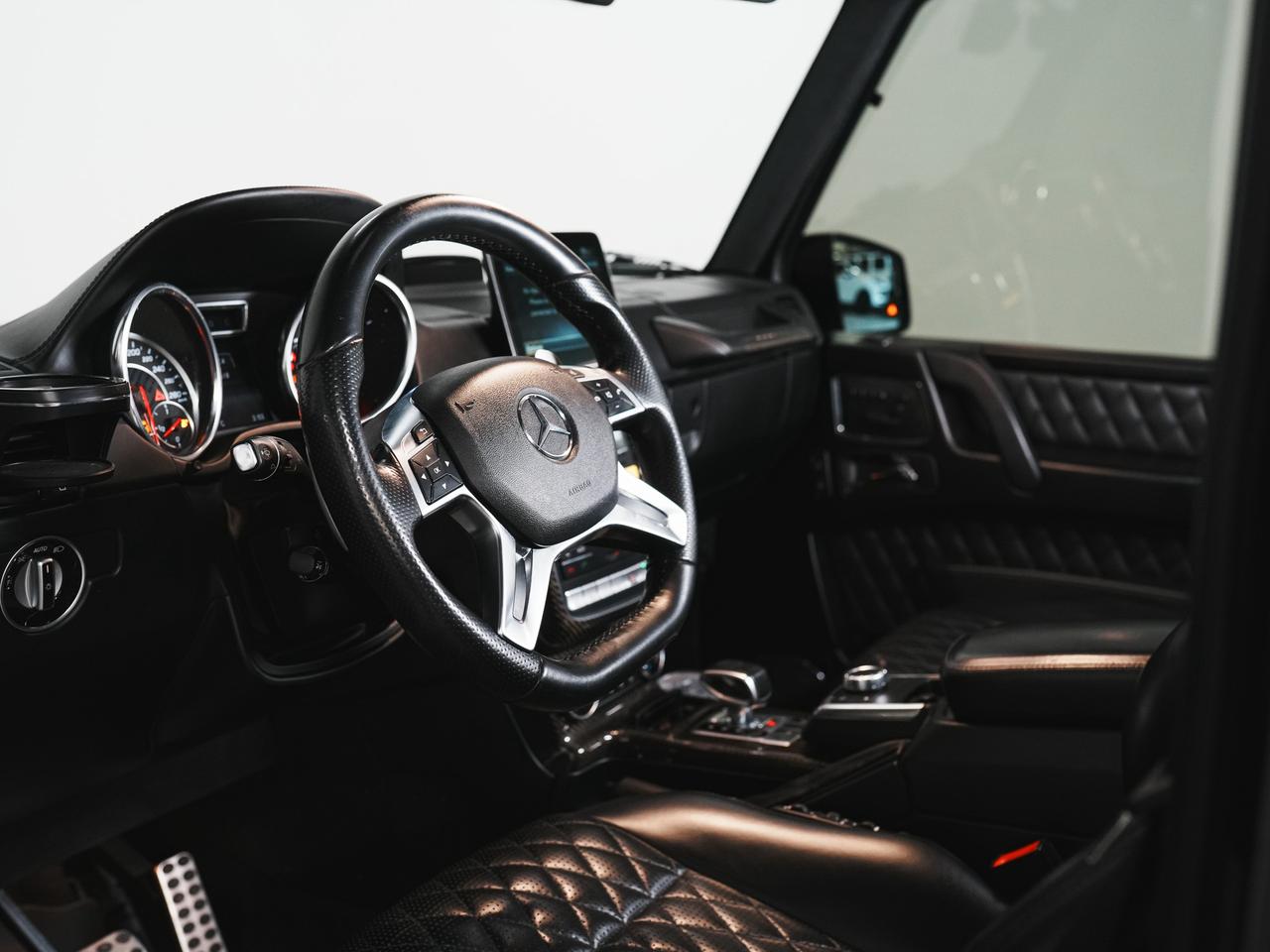 2017 Mercedes-Benz G-Class 63 | AMG | MATTE | SUNROOF | CARBON TRIM | 20 IN Photo