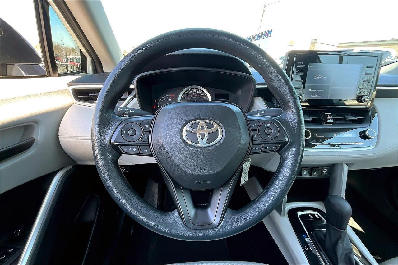 2022 Toyota Corolla Cross L | Heated Seats | SafetyTech | AWD Photo