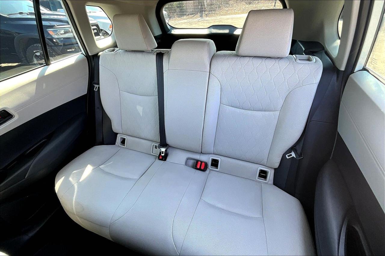 2022 Toyota Corolla Cross L | Heated Seats | SafetyTech | AWD Photo