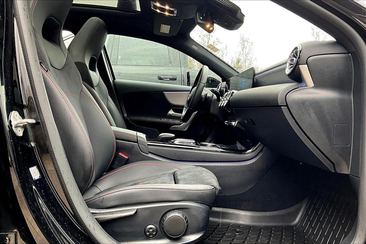 2021 Mercedes-Benz A-Class A250 | AMG Sport Pkg | Sunroof | NAV | AWD Photo