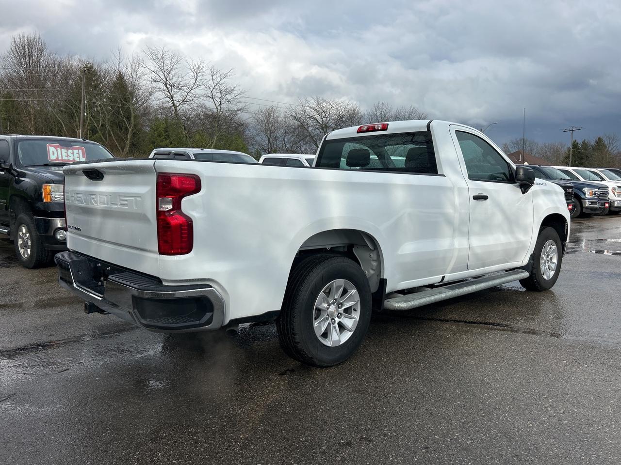 2023 Chevrolet Silverado 1500 REG CAB, LONG BOX, CLEAN CARFAX, BACK UP CAMERA! - Photo #6