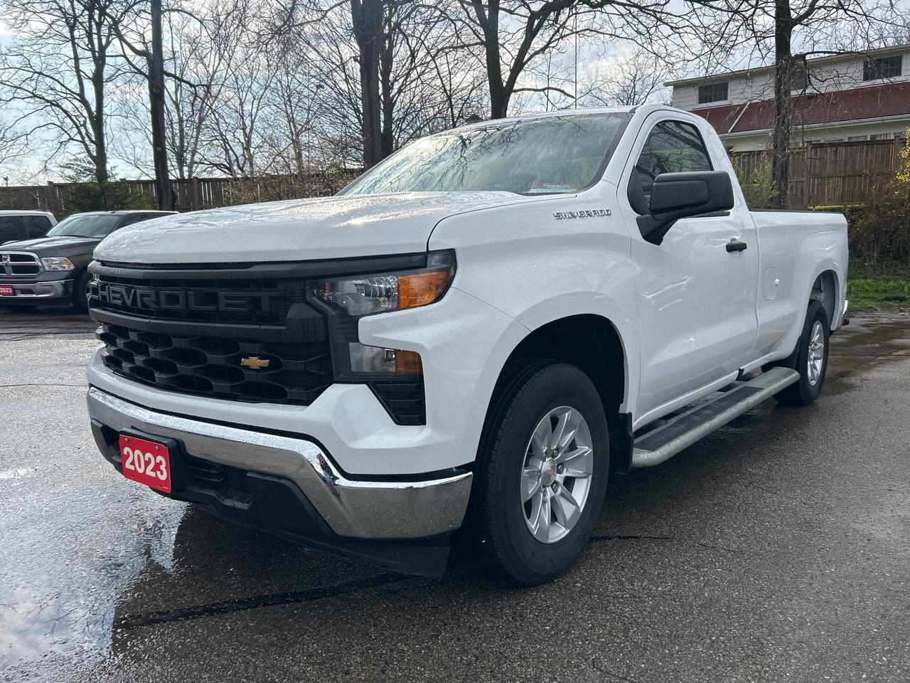 2023 Chevrolet Silverado 1500 REG CAB, LONG BOX, CLEAN CARFAX, BACK UP CAMERA! Photo