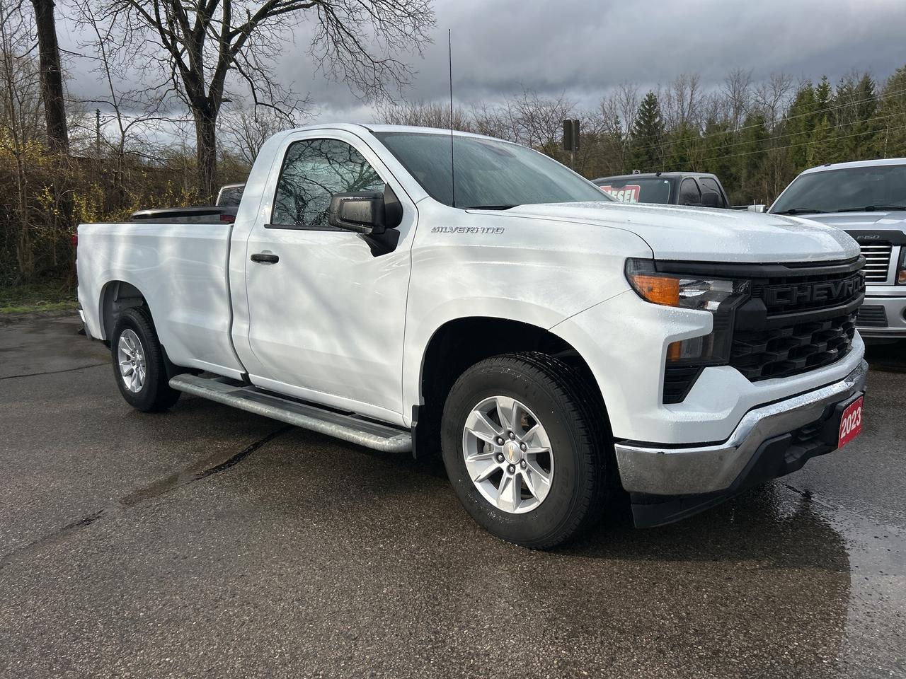 2023 Chevrolet Silverado 1500 REG CAB, LONG BOX, CLEAN CARFAX, BACK UP CAMERA! - Photo #8