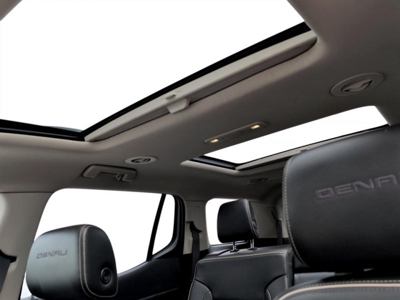 2019 GMC Acadia Denali  **TECH PKG - ADAPTIVE CRUISE** Photo