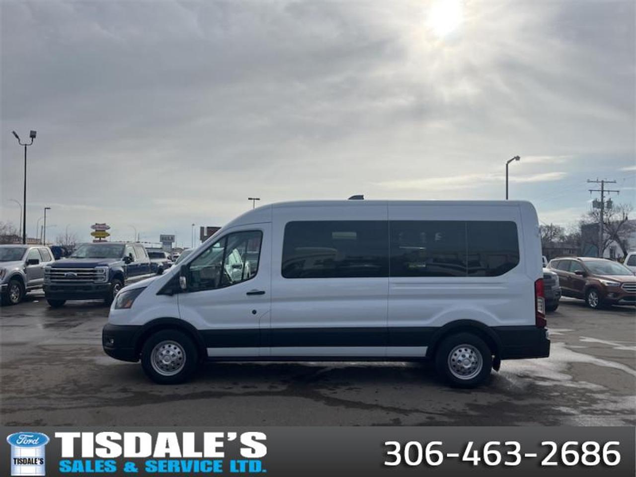 2026 Ford Transit Passenger Wagon XL Photo5