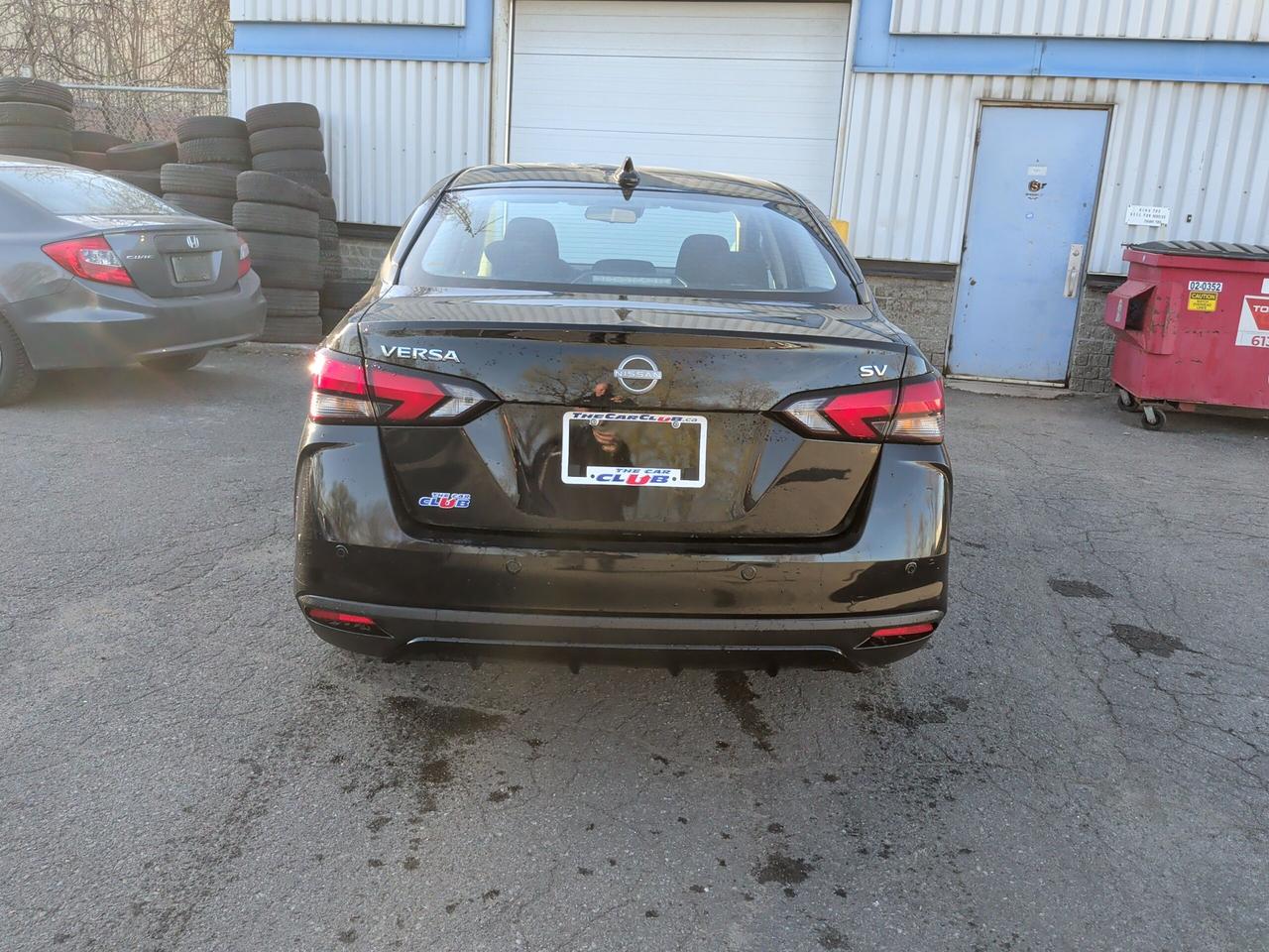 2024 Nissan Versa SV Photo3