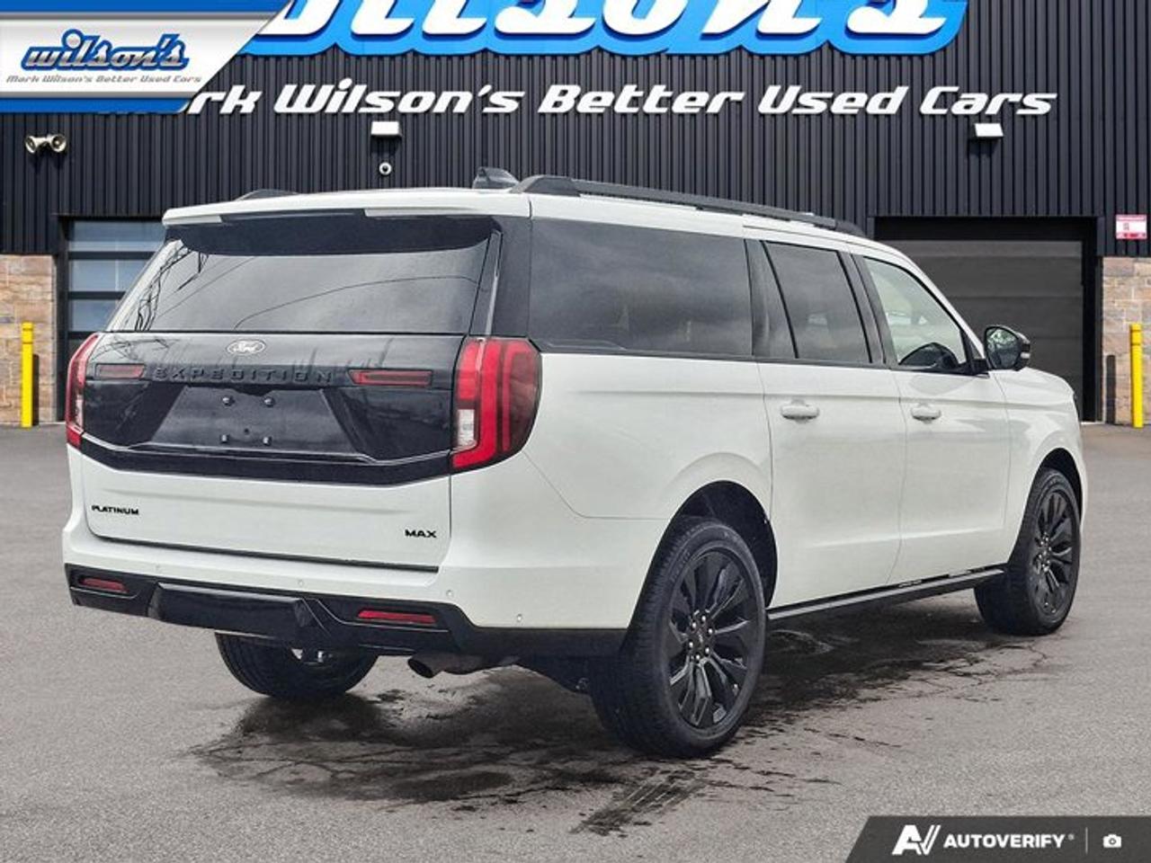 2025 Ford Expedition Platinum Max | Stealth Appearance Pkg | New Pirelli's | Blue Cruise | 22"s | Leather | Pano Roof | Photo4