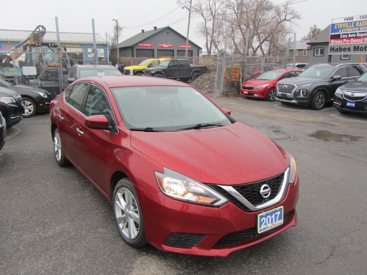 2017 Nissan Sentra SR CVT Photo