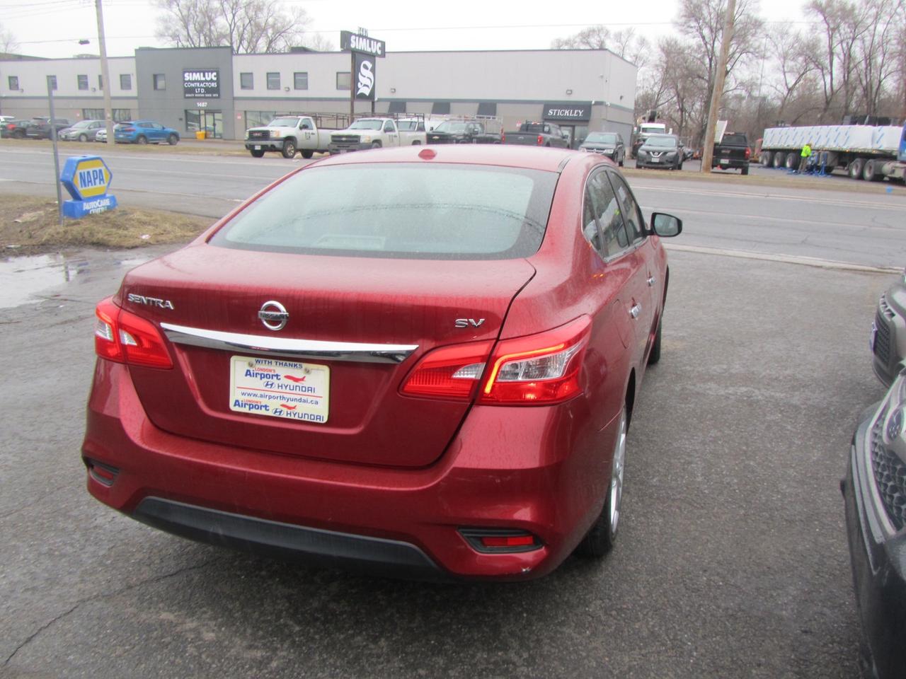 2017 Nissan Sentra SR CVT Photo3