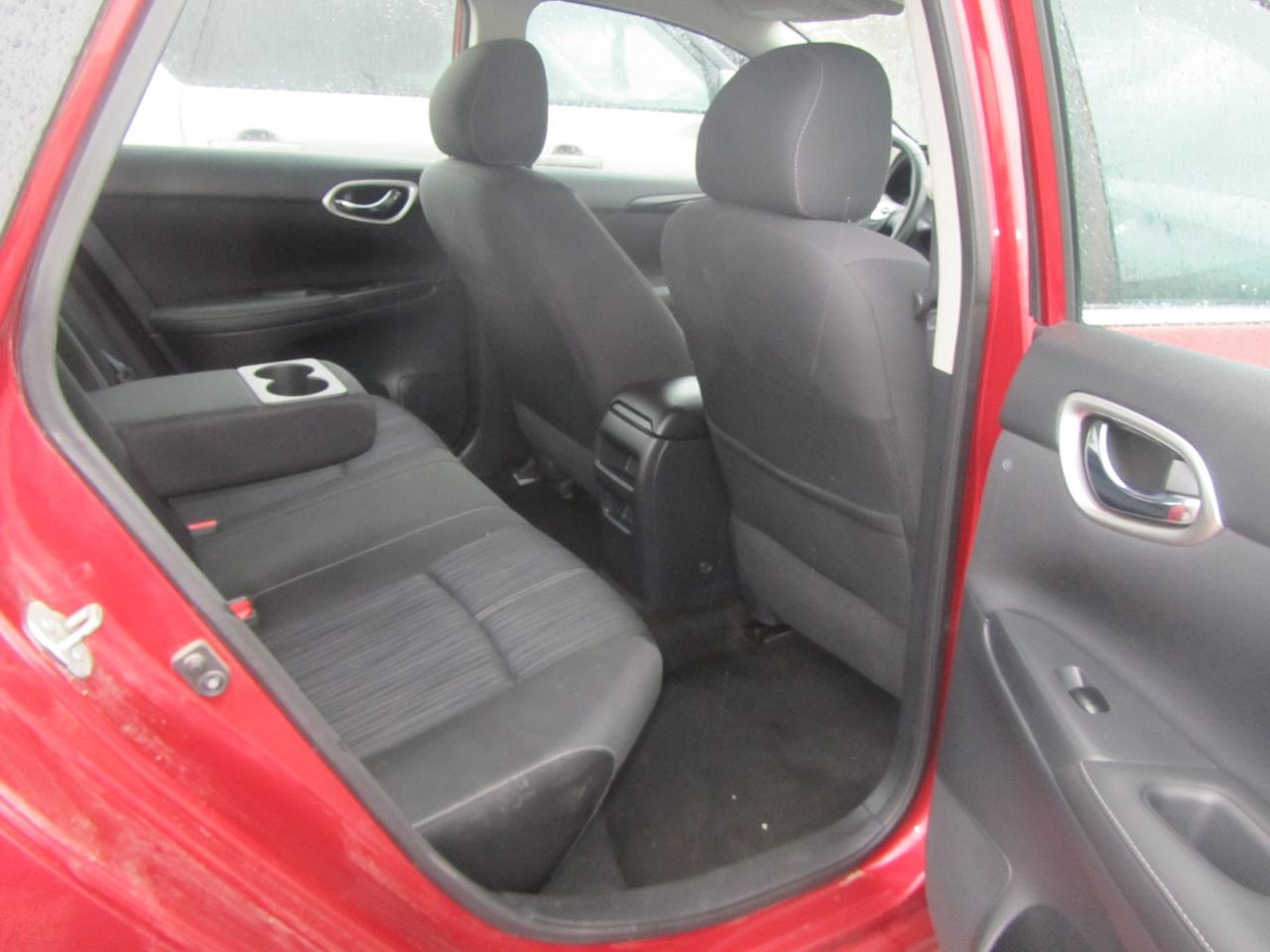 2017 Nissan Sentra SR CVT Photo